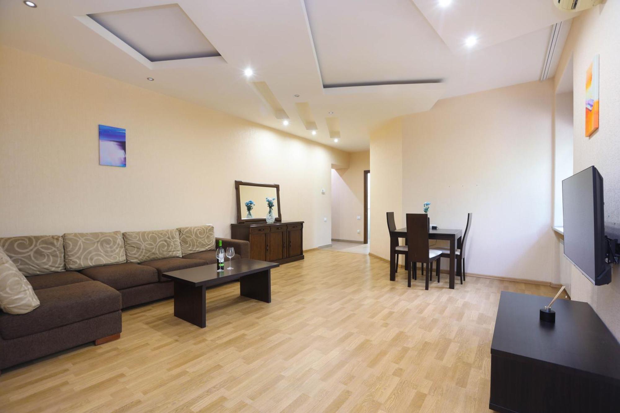 Am Apartments 5 Erivan Dış mekan fotoğraf